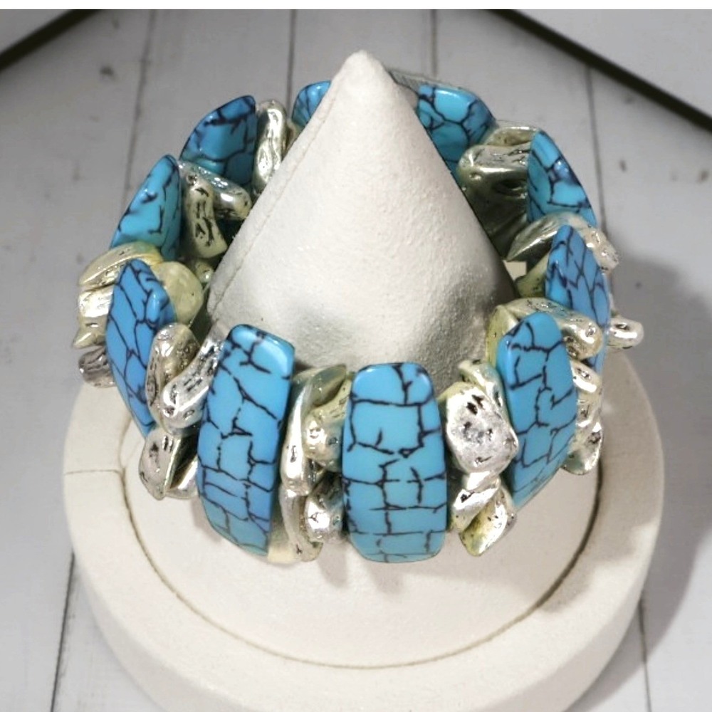 Chicos Riverton Faux Turquoise Matrix Silver Hammered Stretch Bracelet